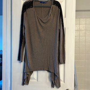 Heathered brown tunic with black lace trim and handkerchief hem